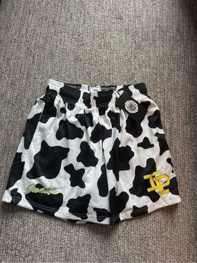 NWT Inaka Power Cow Shorts